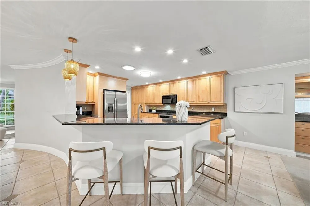 503 Neapolitan Way Naples, FL 34103