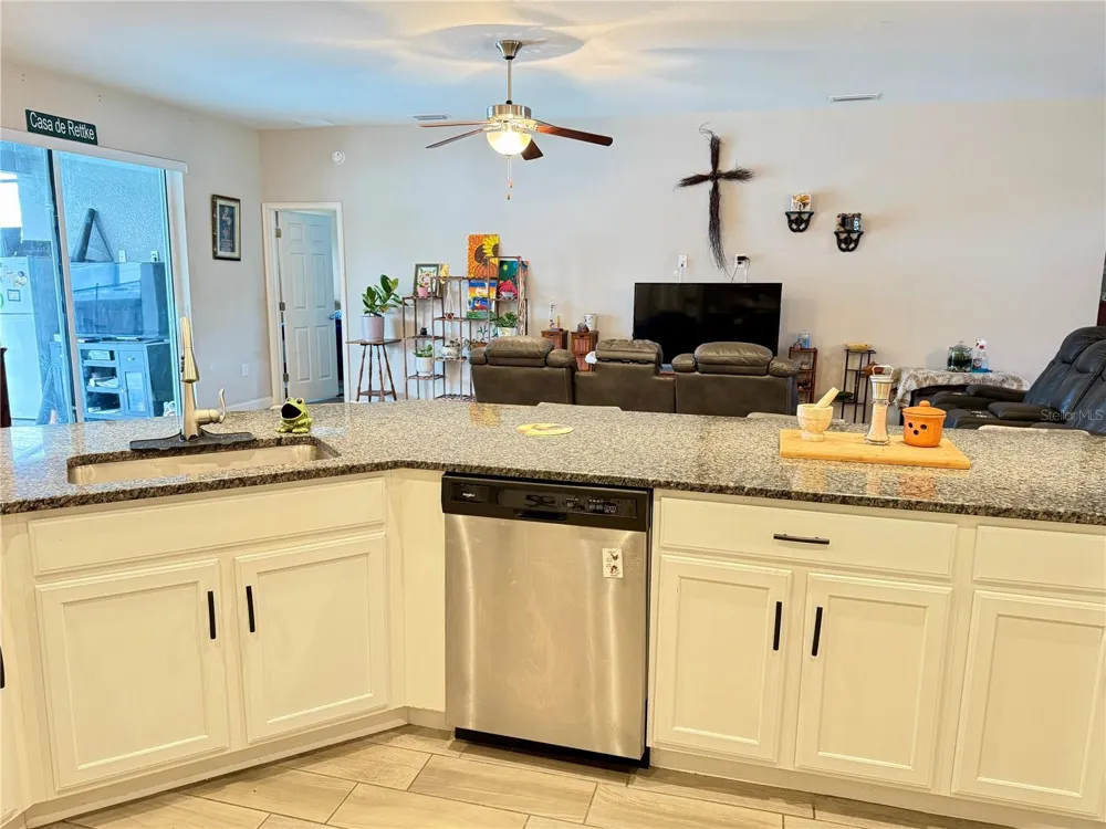 3339 PEARLY DRIVE Lakeland, FL 33812
