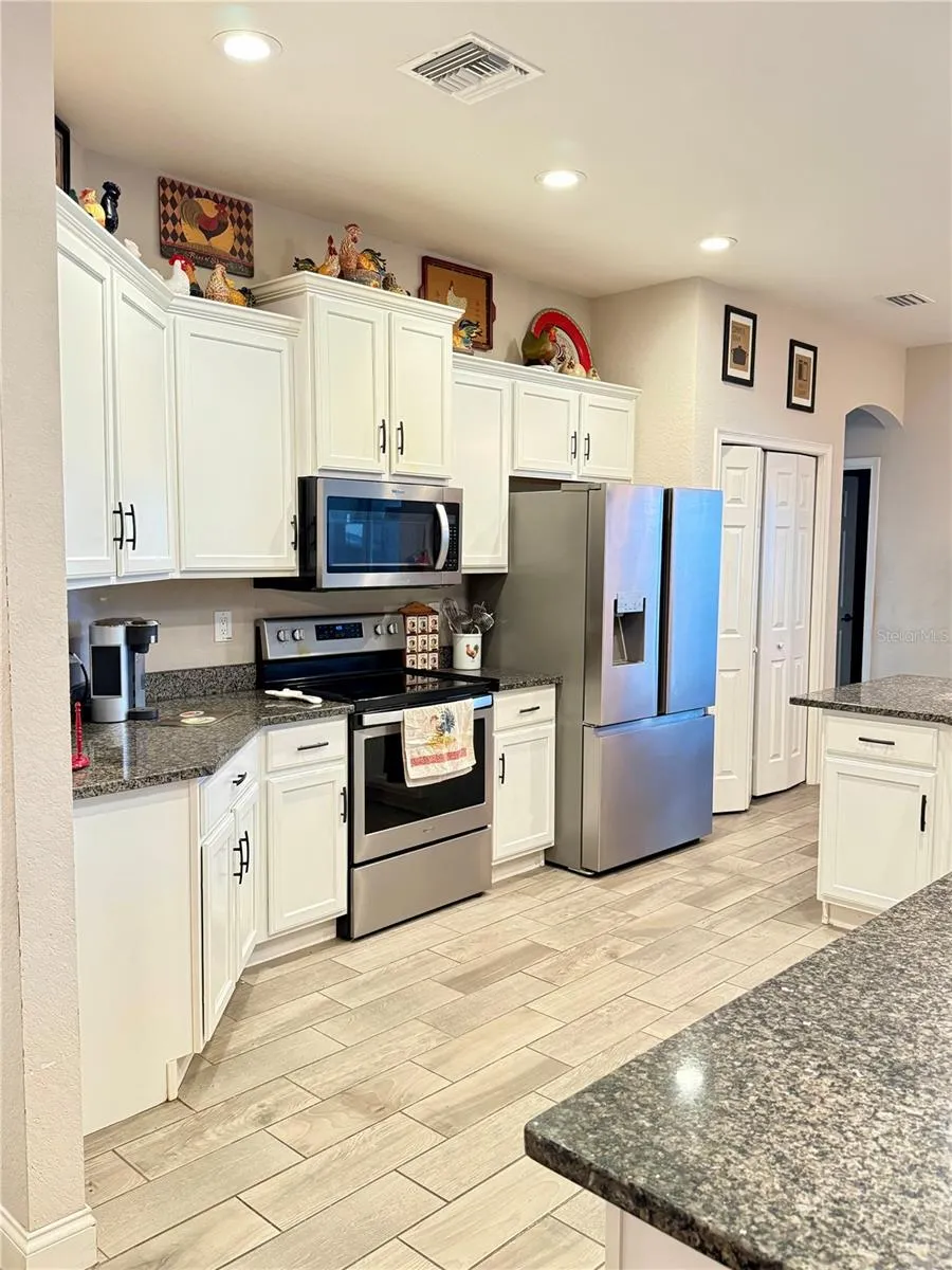3339 PEARLY DRIVE Lakeland, FL 33812