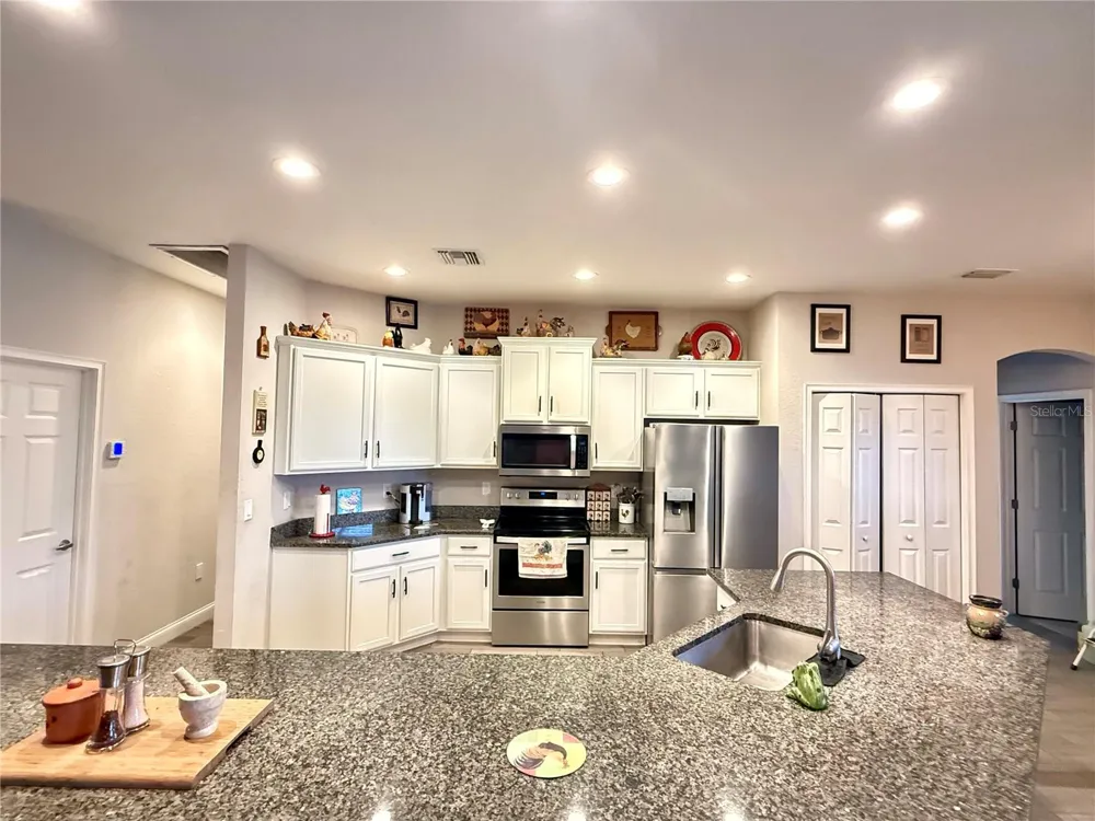 3339 PEARLY DRIVE Lakeland, FL 33812