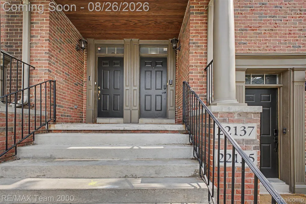 22137 W Village Drive Dearborn City, MI 48124