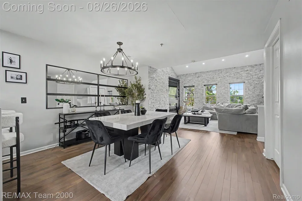 22137 W Village Drive Dearborn City, MI 48124