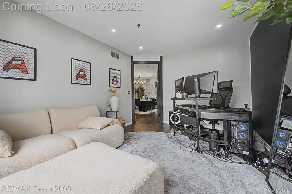 22137 W Village Drive Dearborn City, MI 48124