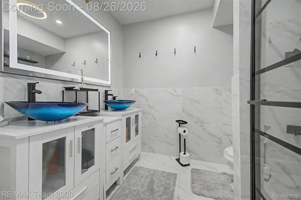 22137 W Village Drive Dearborn City, MI 48124