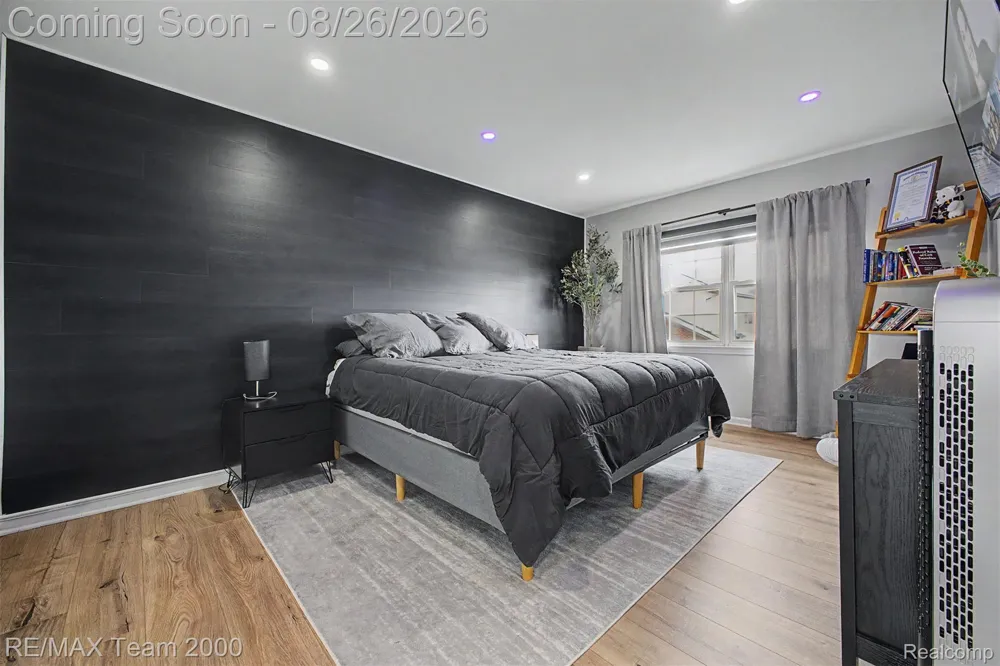 22137 W Village Drive Dearborn City, MI 48124