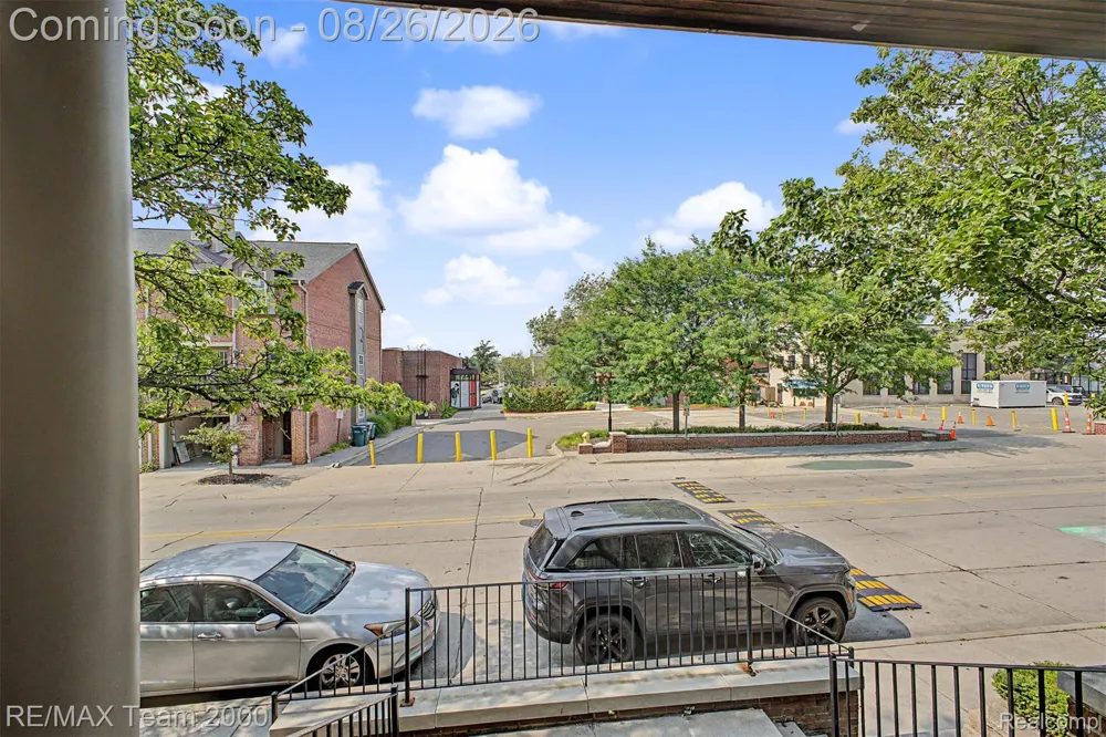 22137 W Village Drive Dearborn City, MI 48124