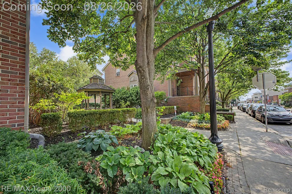 22137 W Village Drive Dearborn City, MI 48124