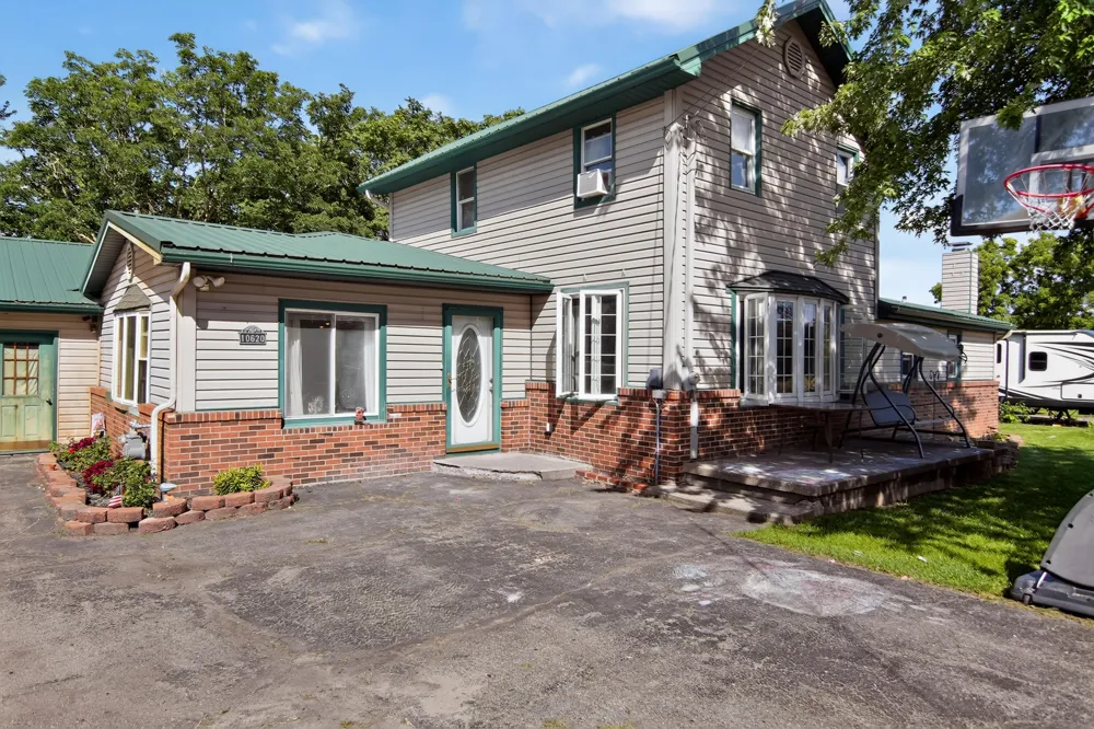 10620 Lake Street Somerset Township, MI 49282