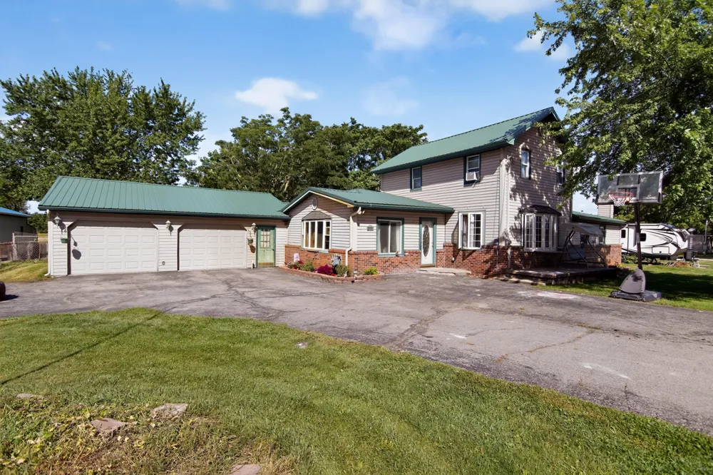 10620 Lake Street Somerset Township, MI 49282