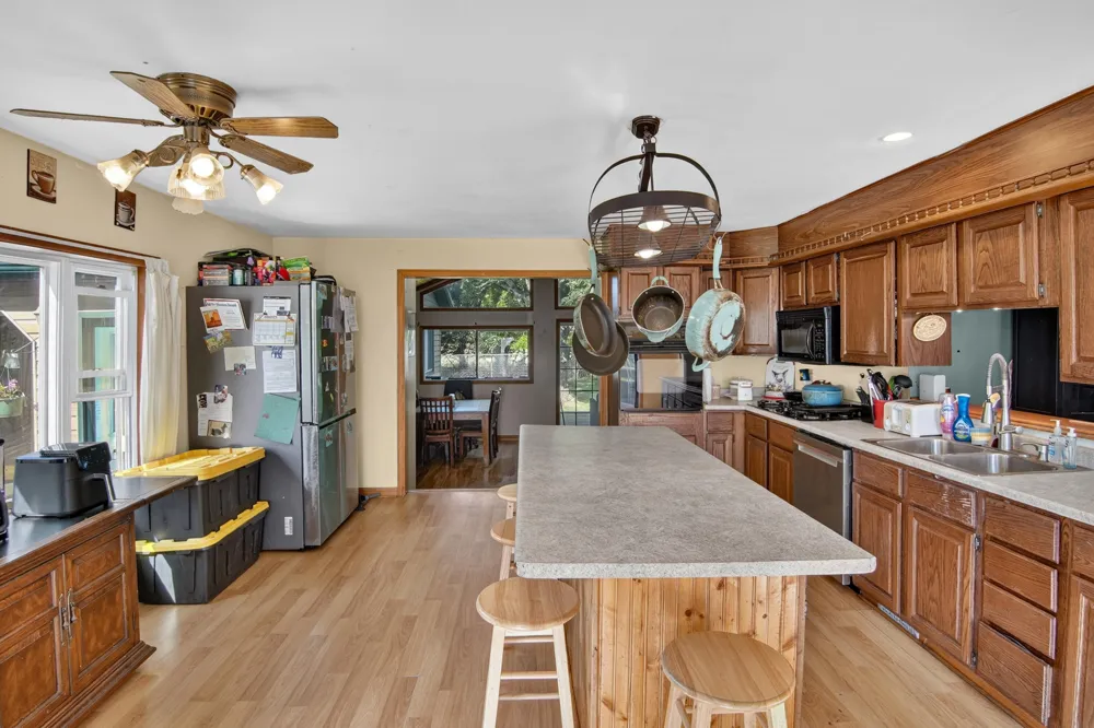 10620 Lake Street Somerset Township, MI 49282