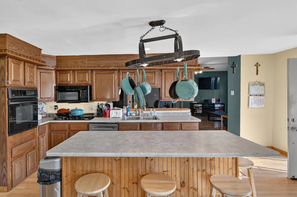 10620 Lake Street Somerset Township, MI 49282