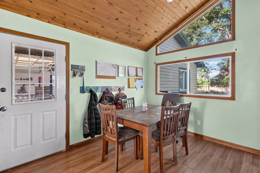 10620 Lake Street Somerset Township, MI 49282