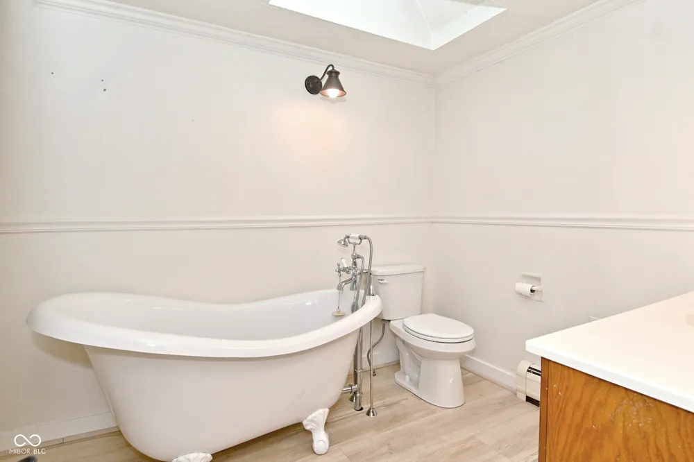 118 8th Street Middletown, IN 47356
