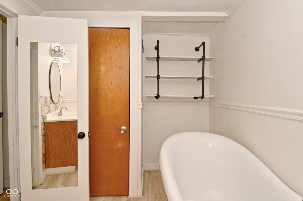 118 8th Street Middletown, IN 47356