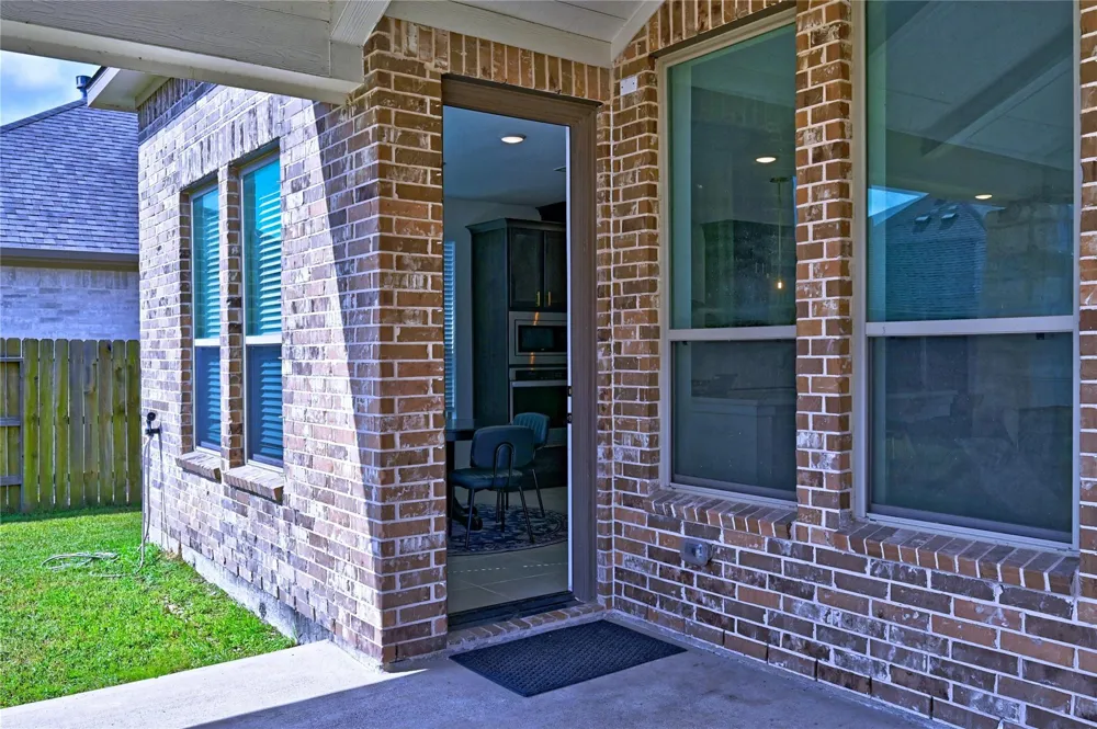 6211 Shore Ridge Court Manvel, TX 77578