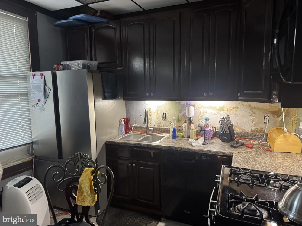 426 E 28TH STREET Baltimore, MD 21218