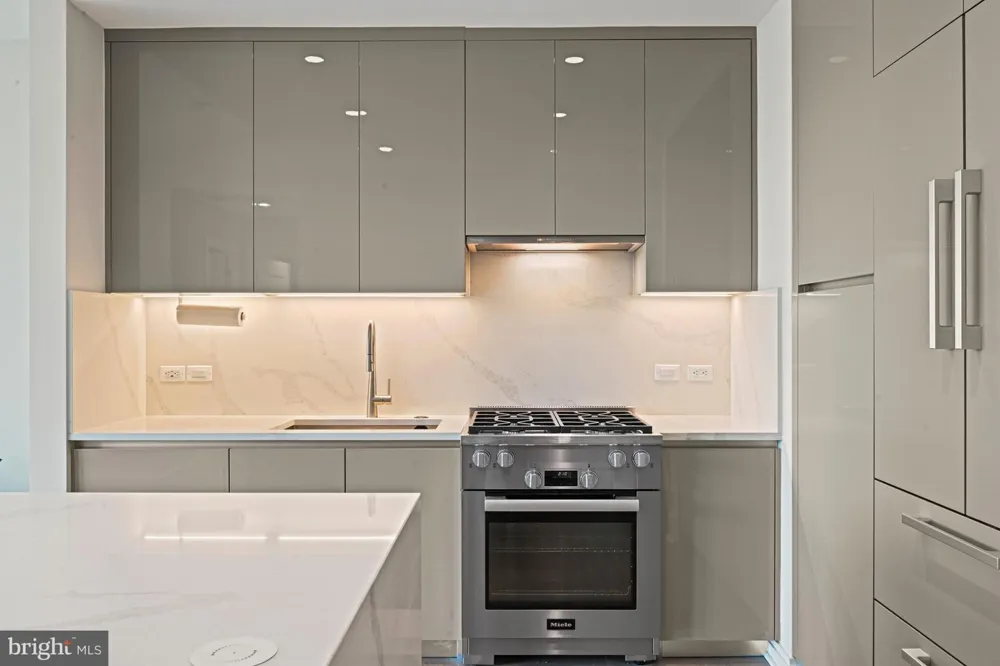 7887 JONES BRANCH DRIVE #503 Mclean, VA 22102