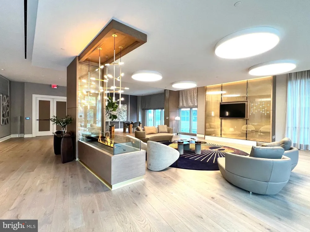 7887 JONES BRANCH DRIVE #503 Mclean, VA 22102
