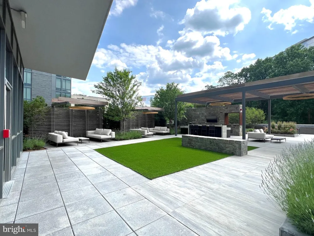 7887 JONES BRANCH DRIVE #503 Mclean, VA 22102