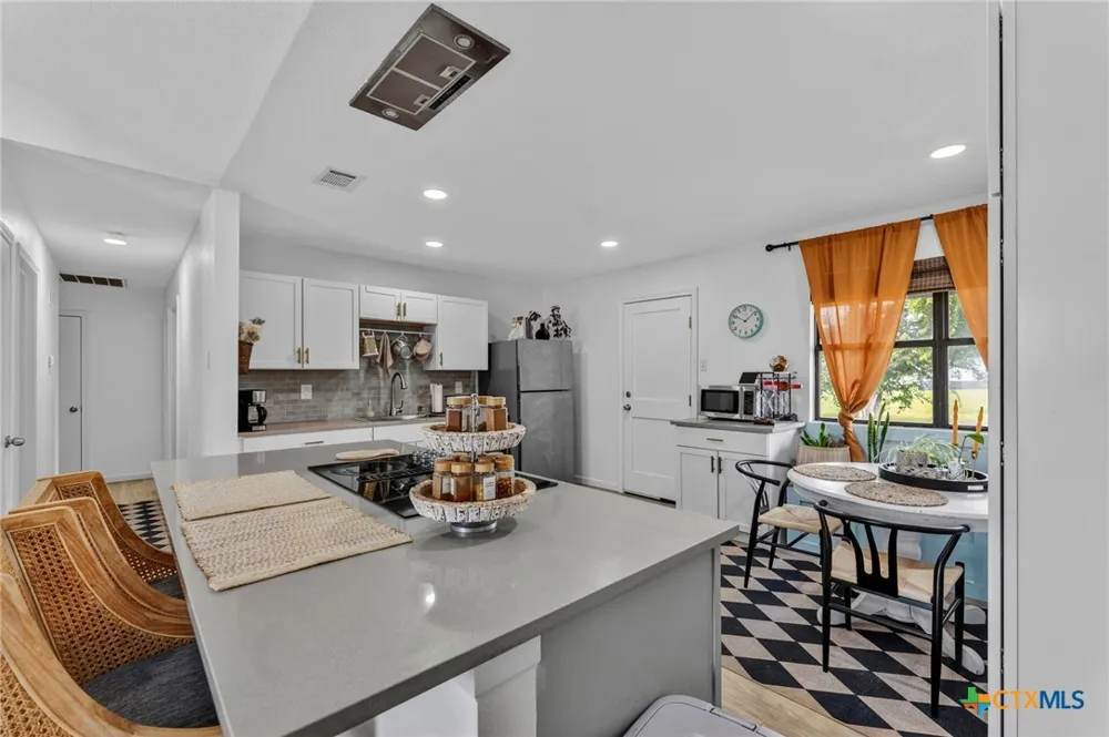 308 River Hills San Marcos, TX 78666