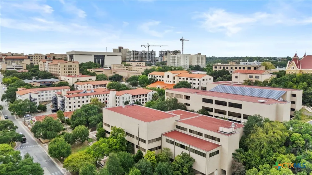 308 River Hills San Marcos, TX 78666