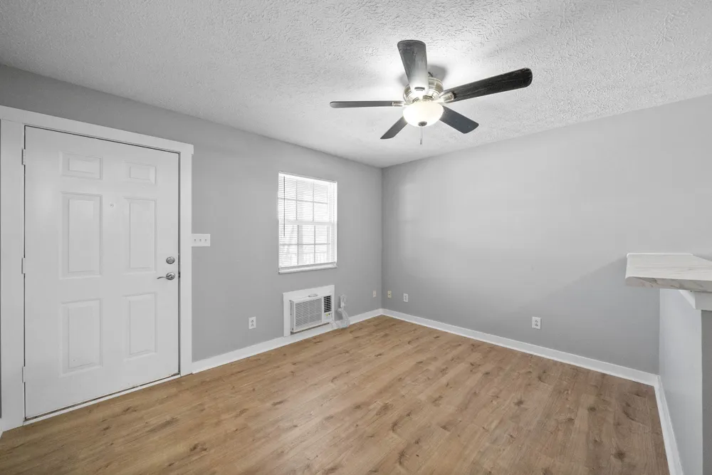 765 Robb Ave #1 Clarksville, TN 37040