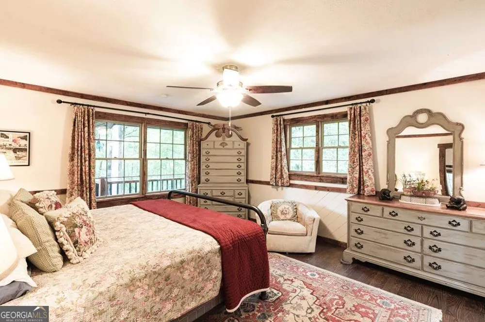 11 Treasure LN Blairsville, GA 30512