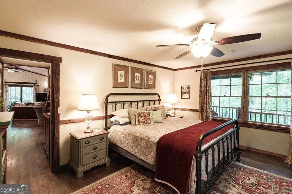 11 Treasure LN Blairsville, GA 30512