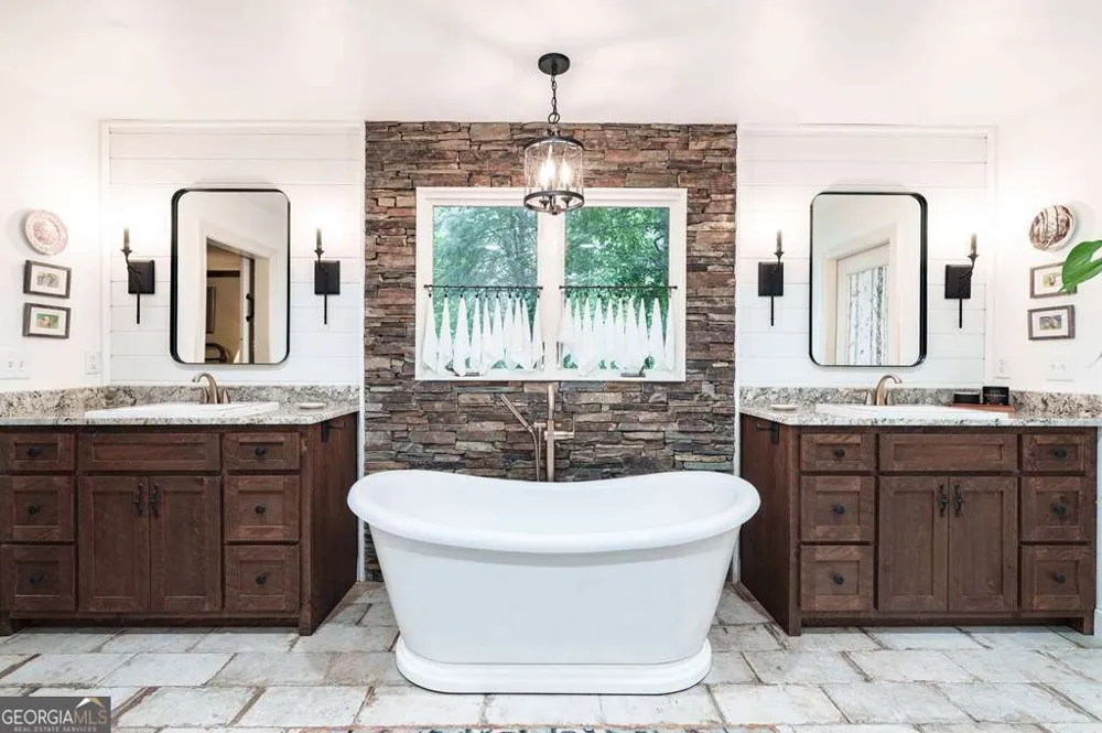 11 Treasure LN Blairsville, GA 30512