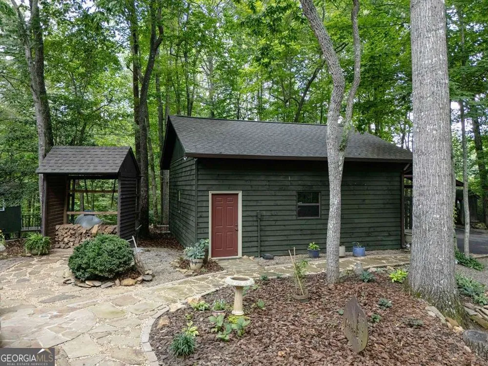 11 Treasure LN Blairsville, GA 30512