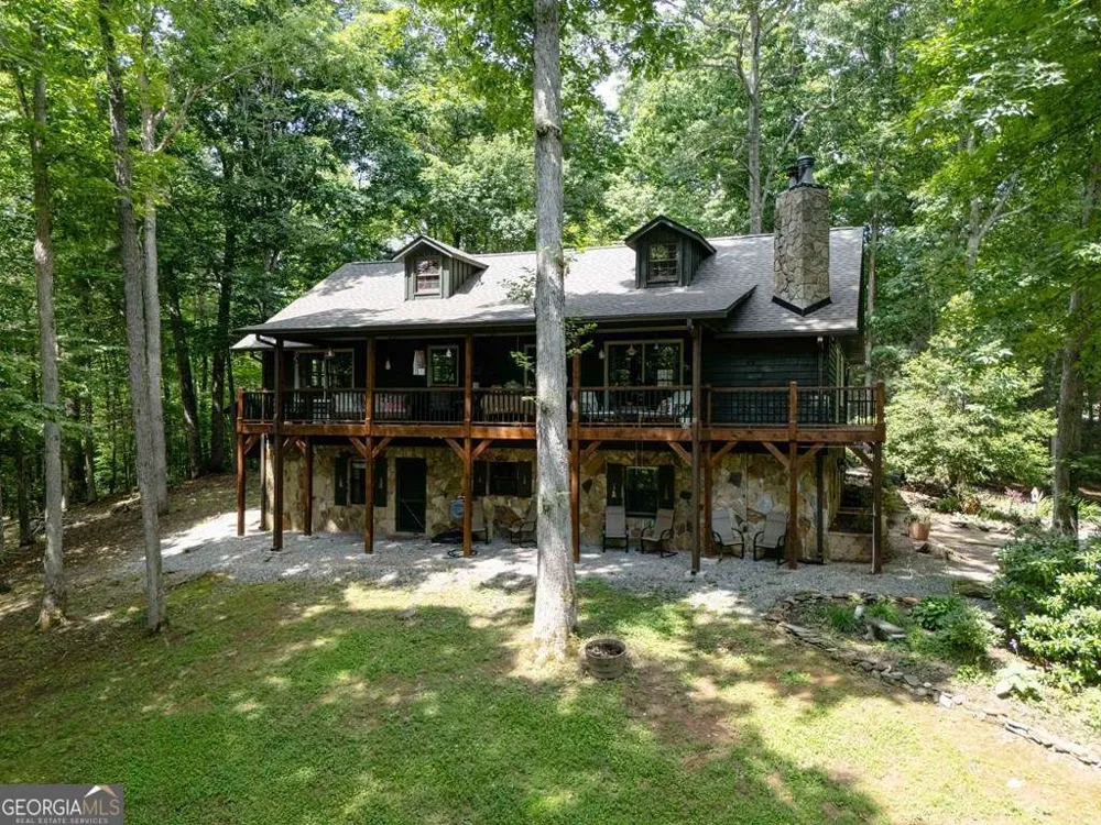 11 Treasure LN Blairsville, GA 30512