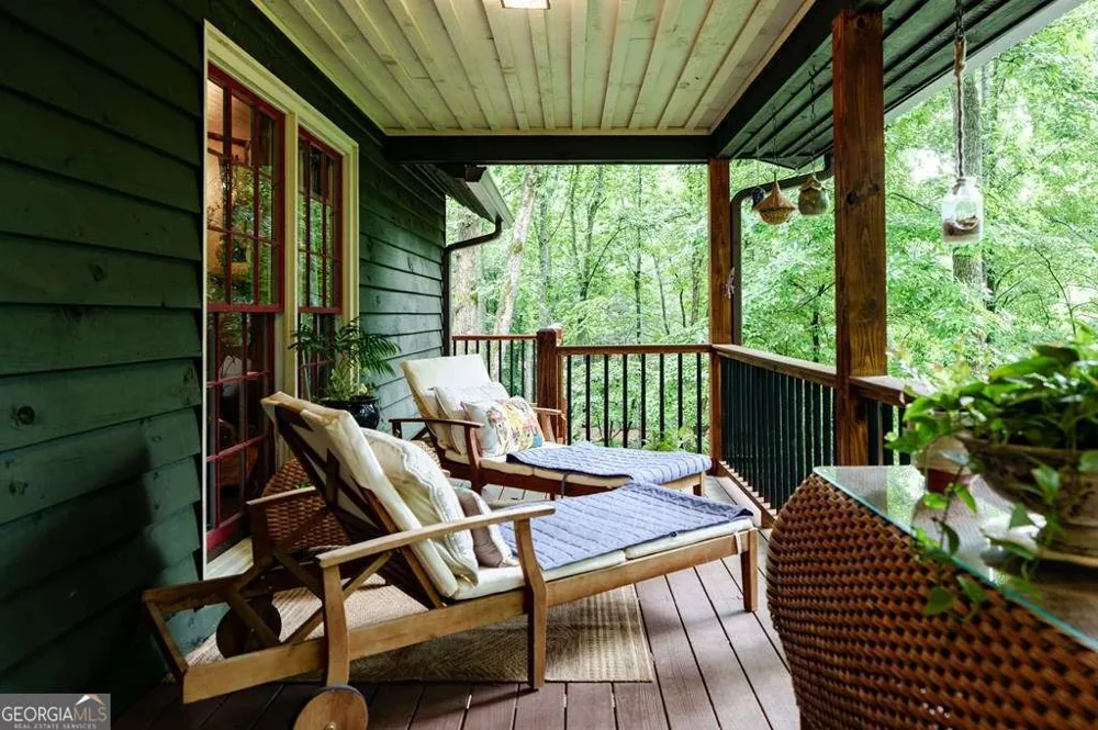 11 Treasure LN Blairsville, GA 30512