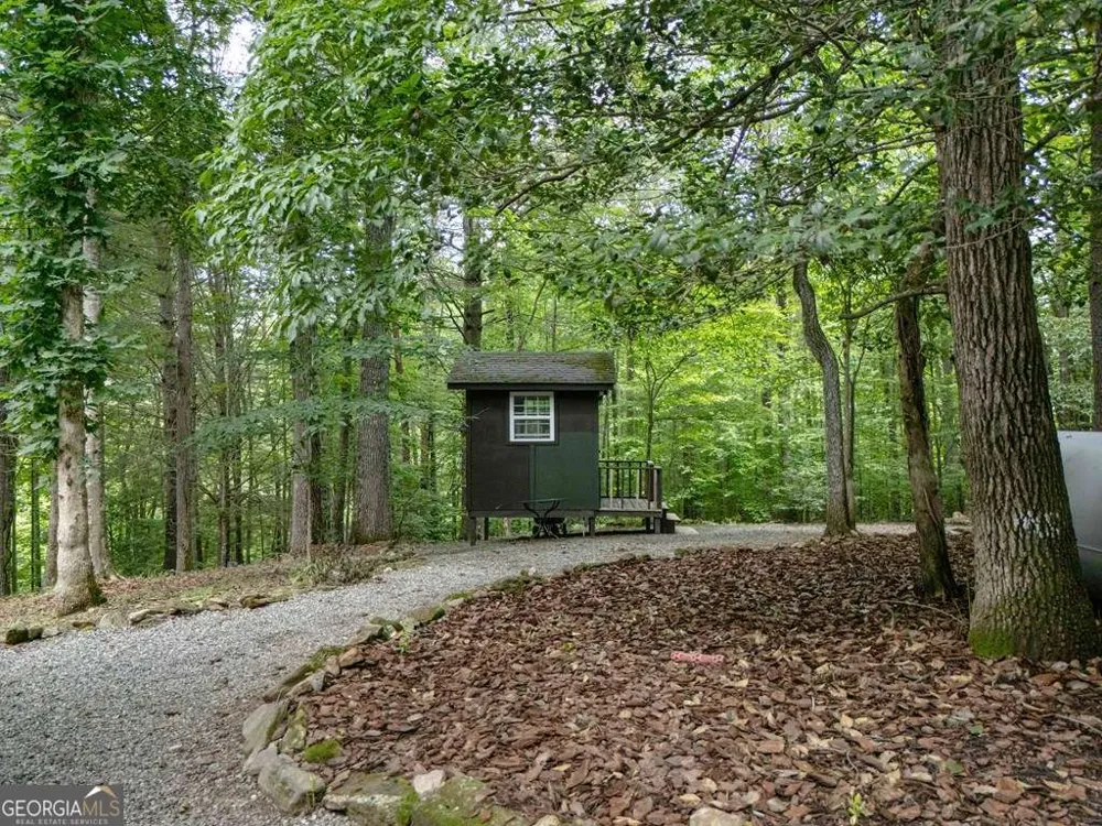 11 Treasure LN Blairsville, GA 30512