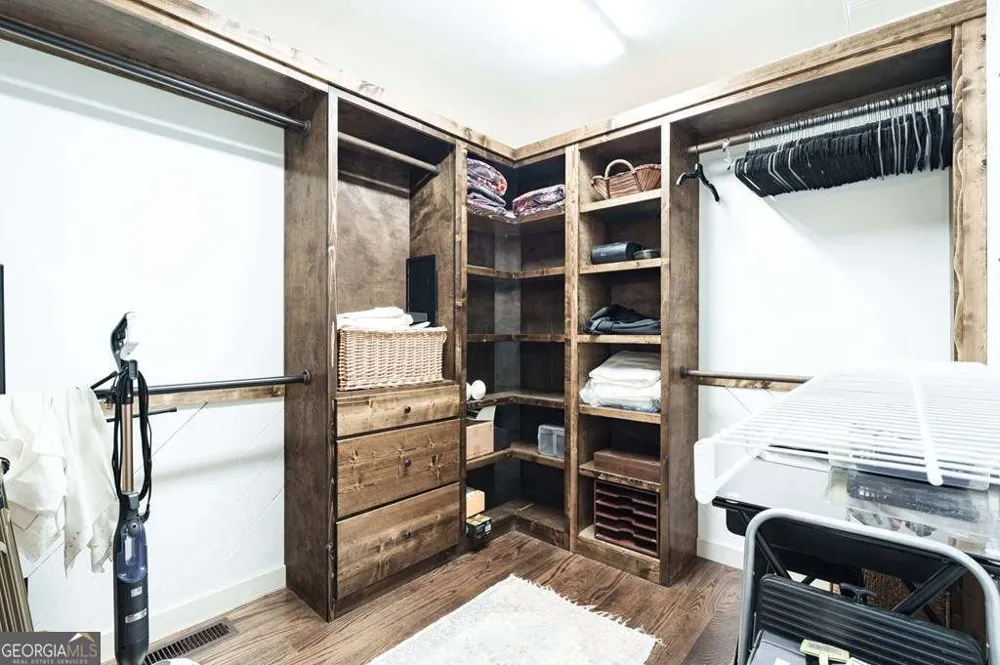 11 Treasure LN Blairsville, GA 30512