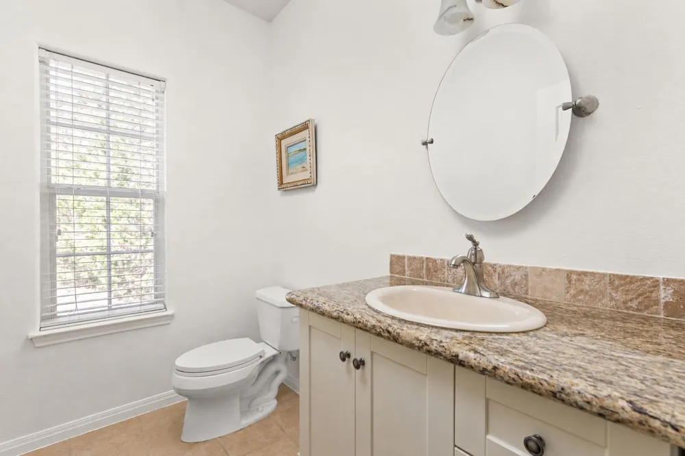 204 Deer Creek Circle Dripping Springs, TX 78620