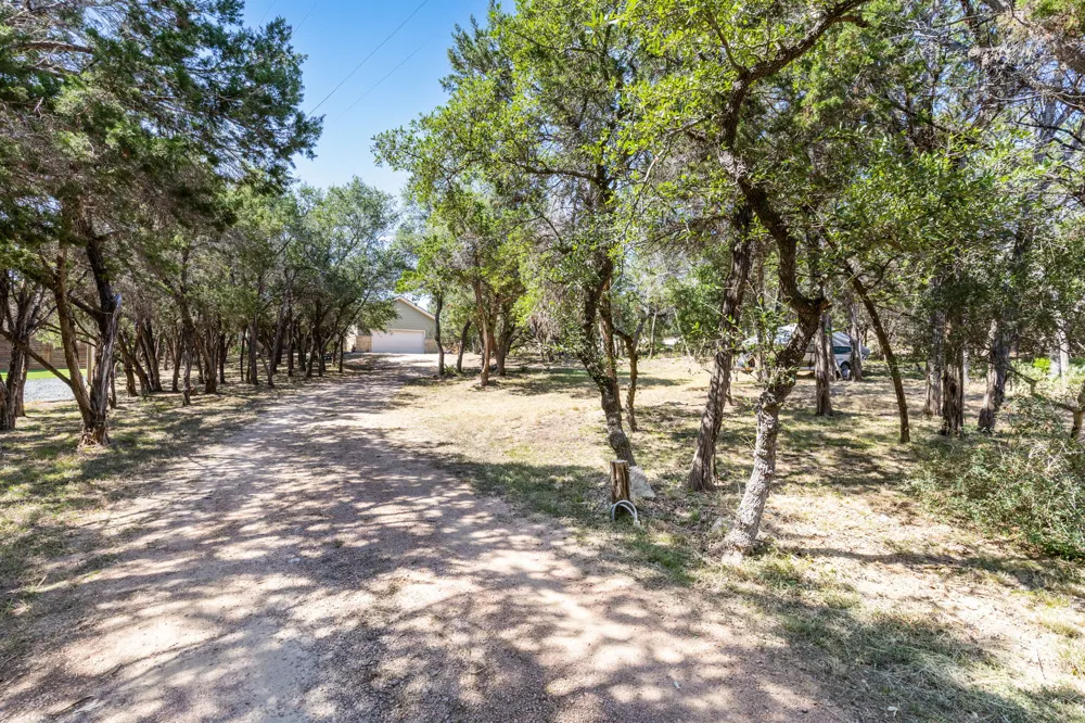 204 Deer Creek Circle Dripping Springs, TX 78620