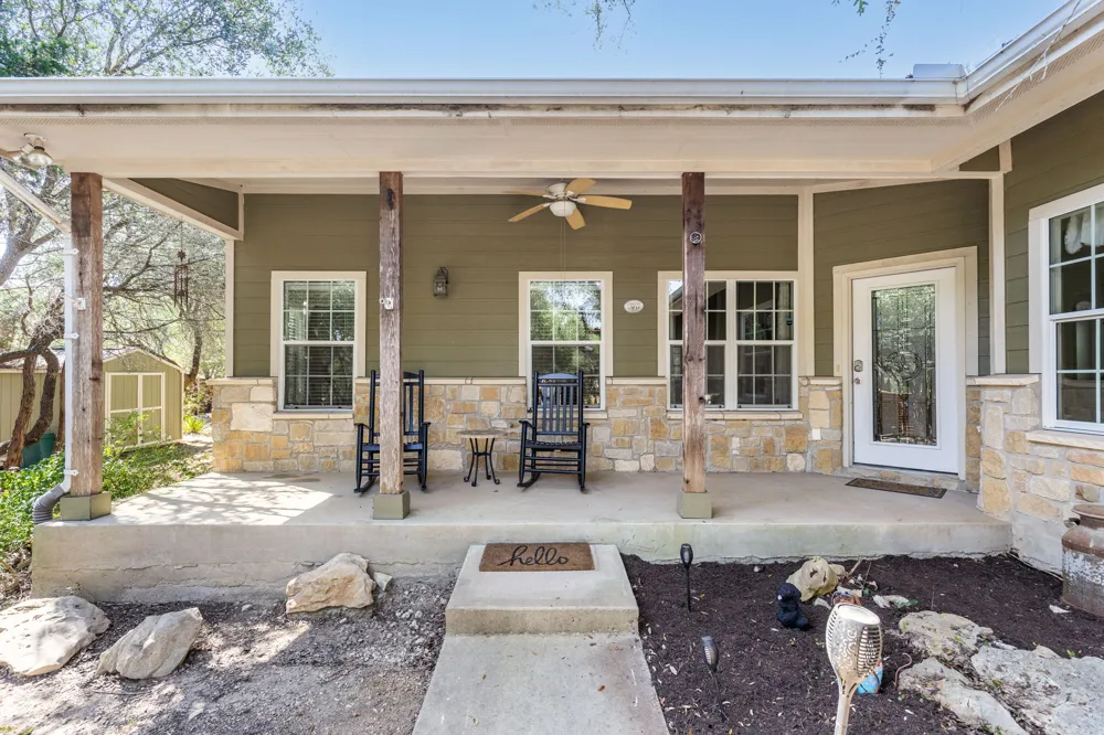 204 Deer Creek Circle Dripping Springs, TX 78620