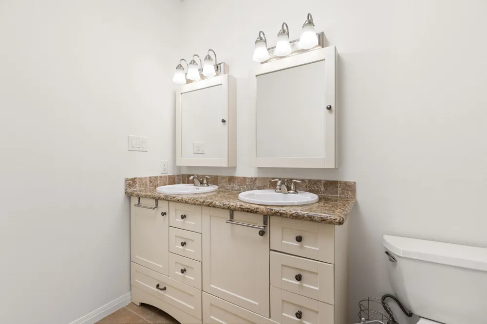 204 Deer Creek Circle Dripping Springs, TX 78620
