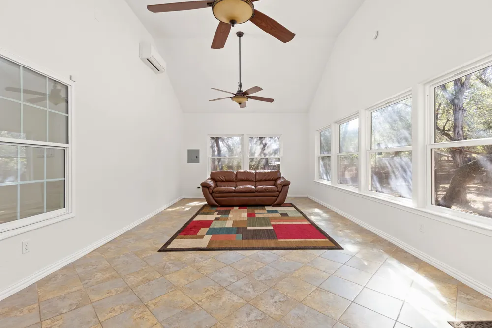 204 Deer Creek Circle Dripping Springs, TX 78620