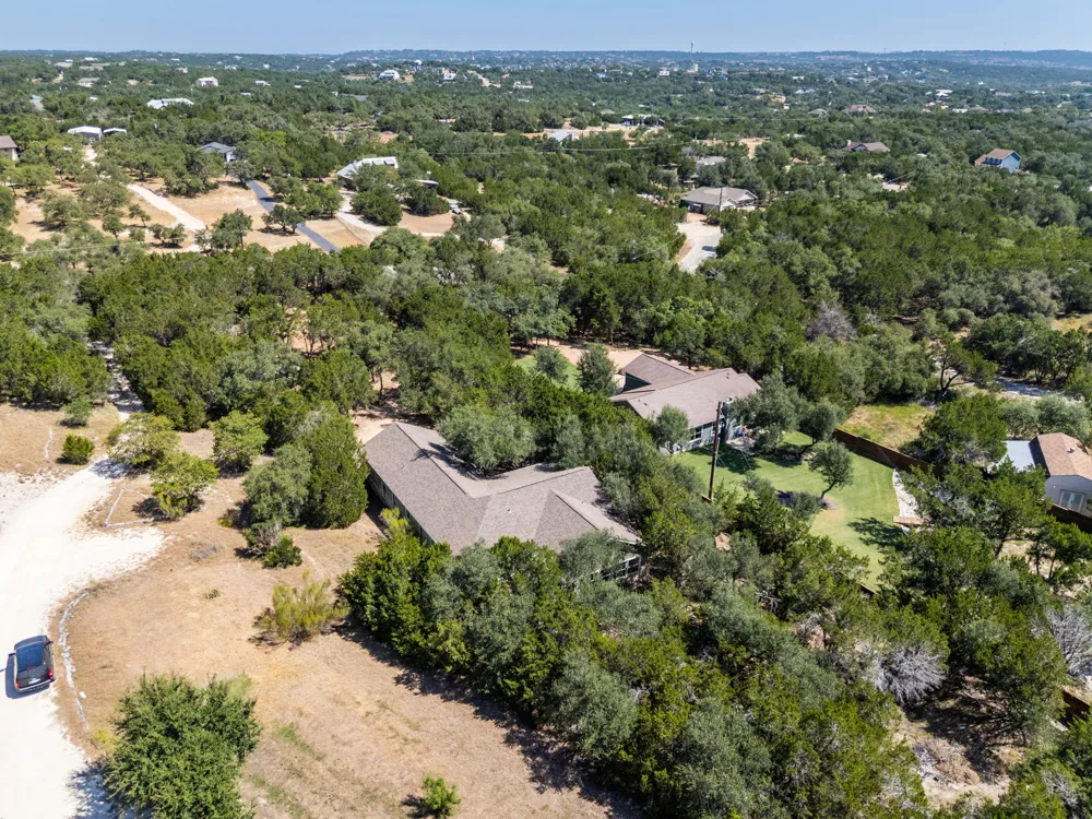 204 Deer Creek Circle Dripping Springs, TX 78620