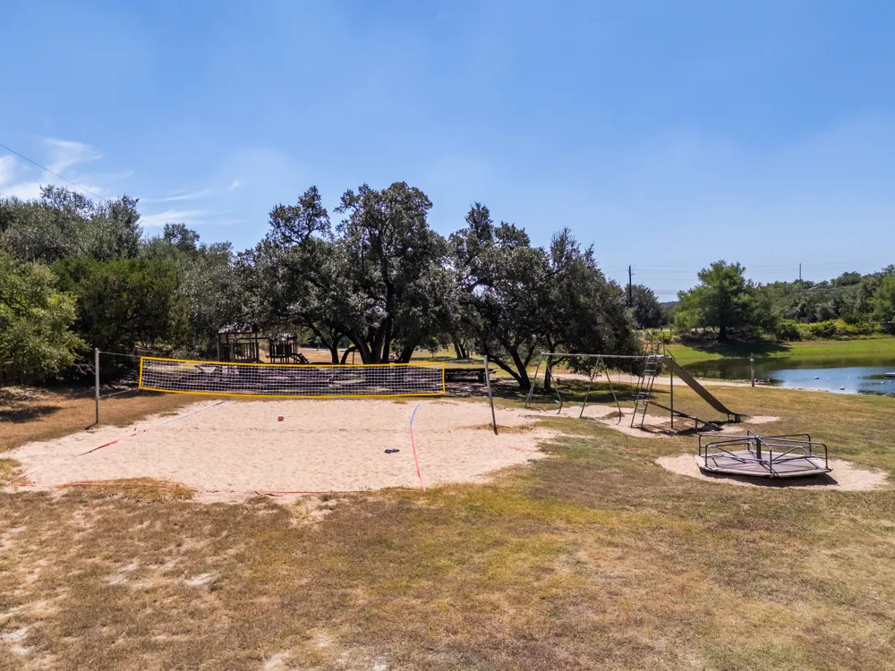 204 Deer Creek Circle Dripping Springs, TX 78620