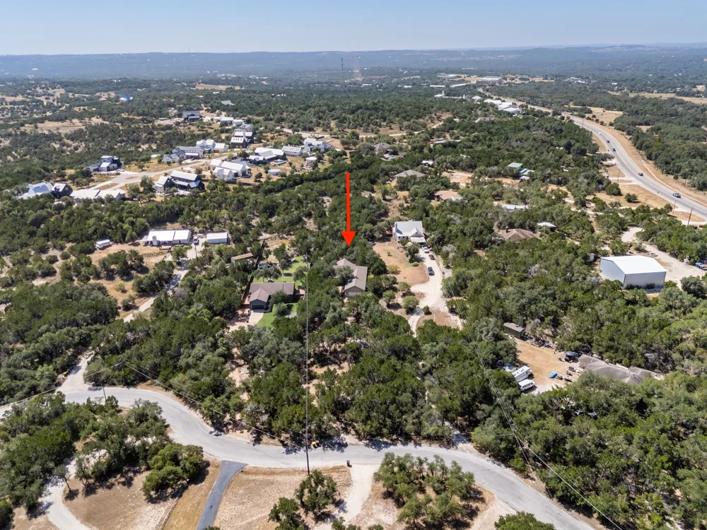 204 Deer Creek Circle Dripping Springs, TX 78620