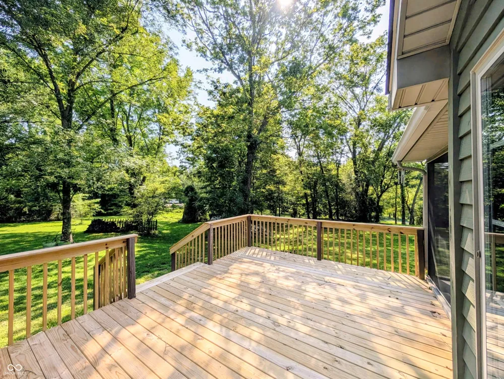 18402 E Redbud Court Hope, IN 47246