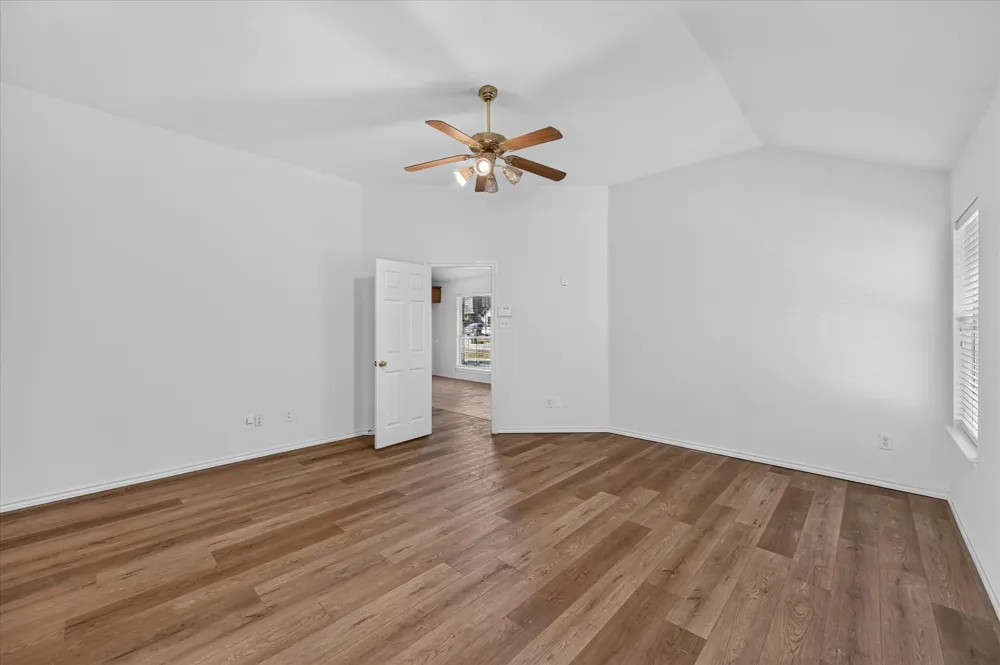 352 Mesquite Hill Drive Arlington, TX 76002