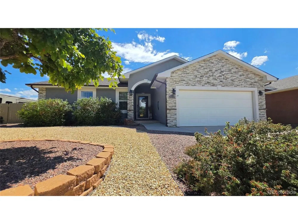 2224 Crestwood Lane Pueblo, CO 81008