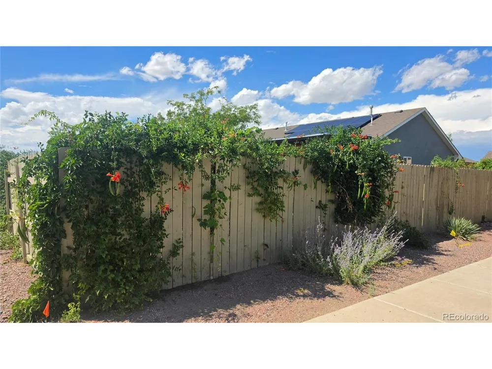 2224 Crestwood Lane Pueblo, CO 81008