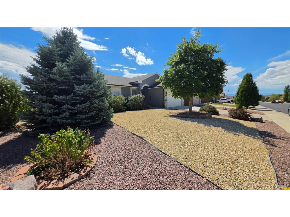 2224 Crestwood Lane Pueblo, CO 81008