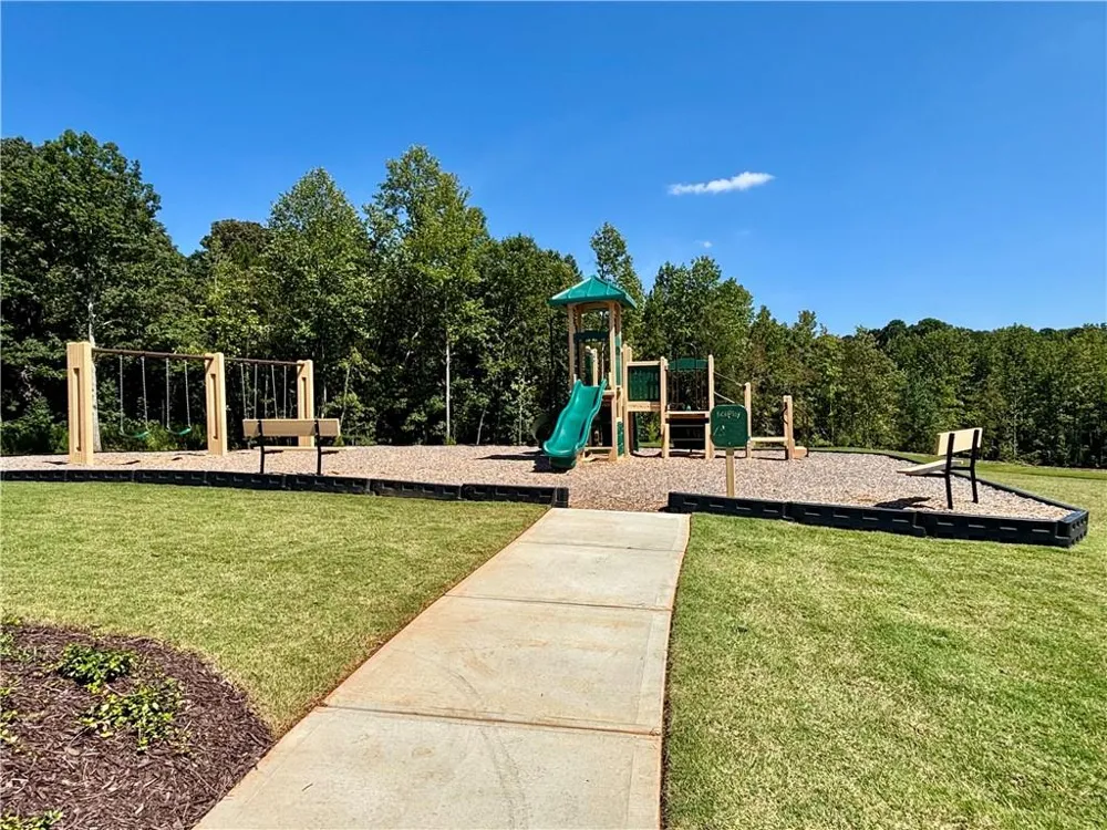 2986 Daxton Lane Gainesville, GA 30507