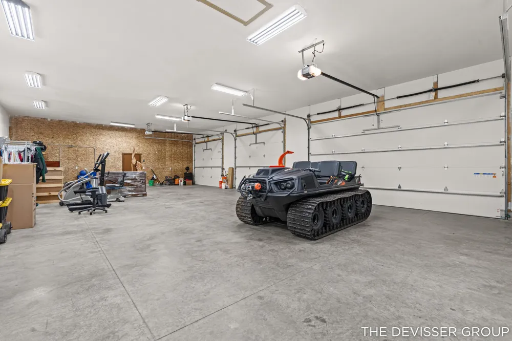 5837 Timber Bluff Trail Fennville, MI 49408