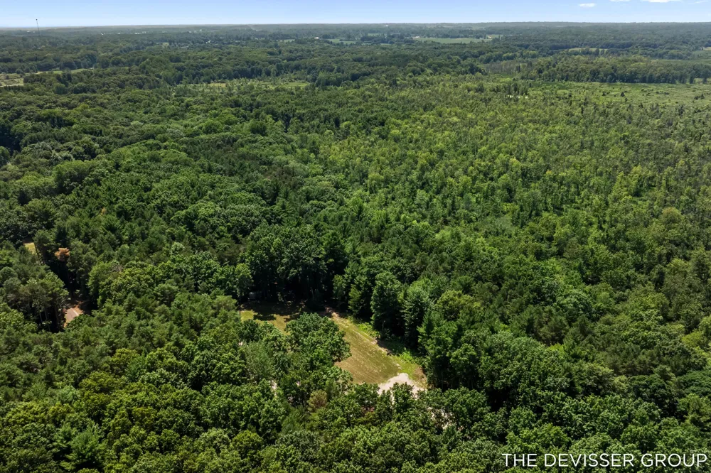 5837 Timber Bluff Trail Fennville, MI 49408